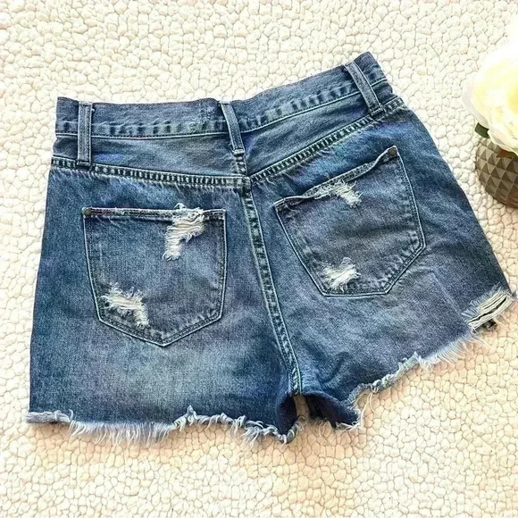 Petra 153 High Rise 100% Cotton Super Distressed Faded Mom Jean Shorts Size 7/27 - Picture 6 of 13
